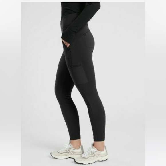 Athleta Headlands Hybrid High Rise Cargo Leggings black 6 - Picture 2 of 13